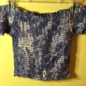 Kendall & Kylie crop top